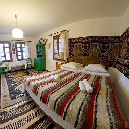 הוילה ואמה Casa Bunicii Din Bucovina מראה חיצוני תמונה