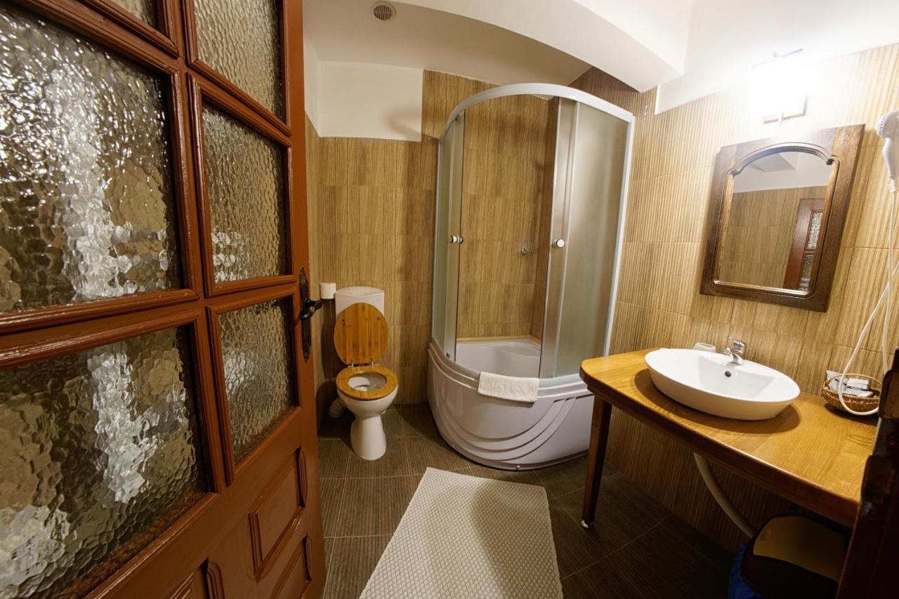 הוילה ואמה Casa Bunicii Din Bucovina מראה חיצוני תמונה