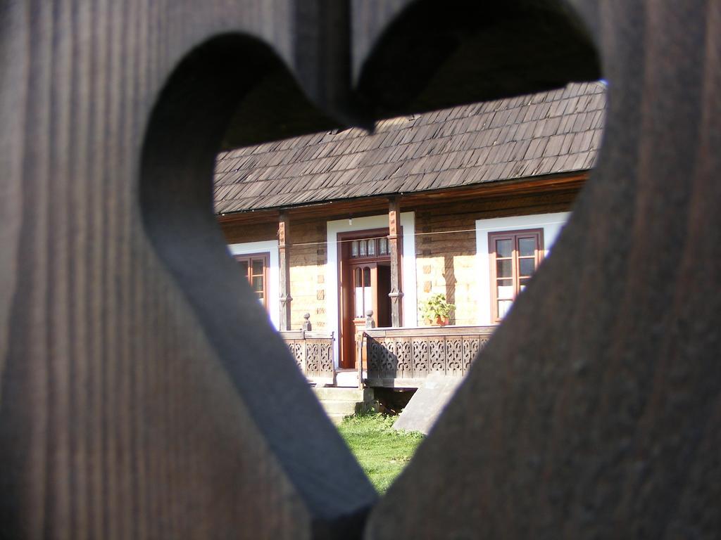 הוילה ואמה Casa Bunicii Din Bucovina חדר תמונה